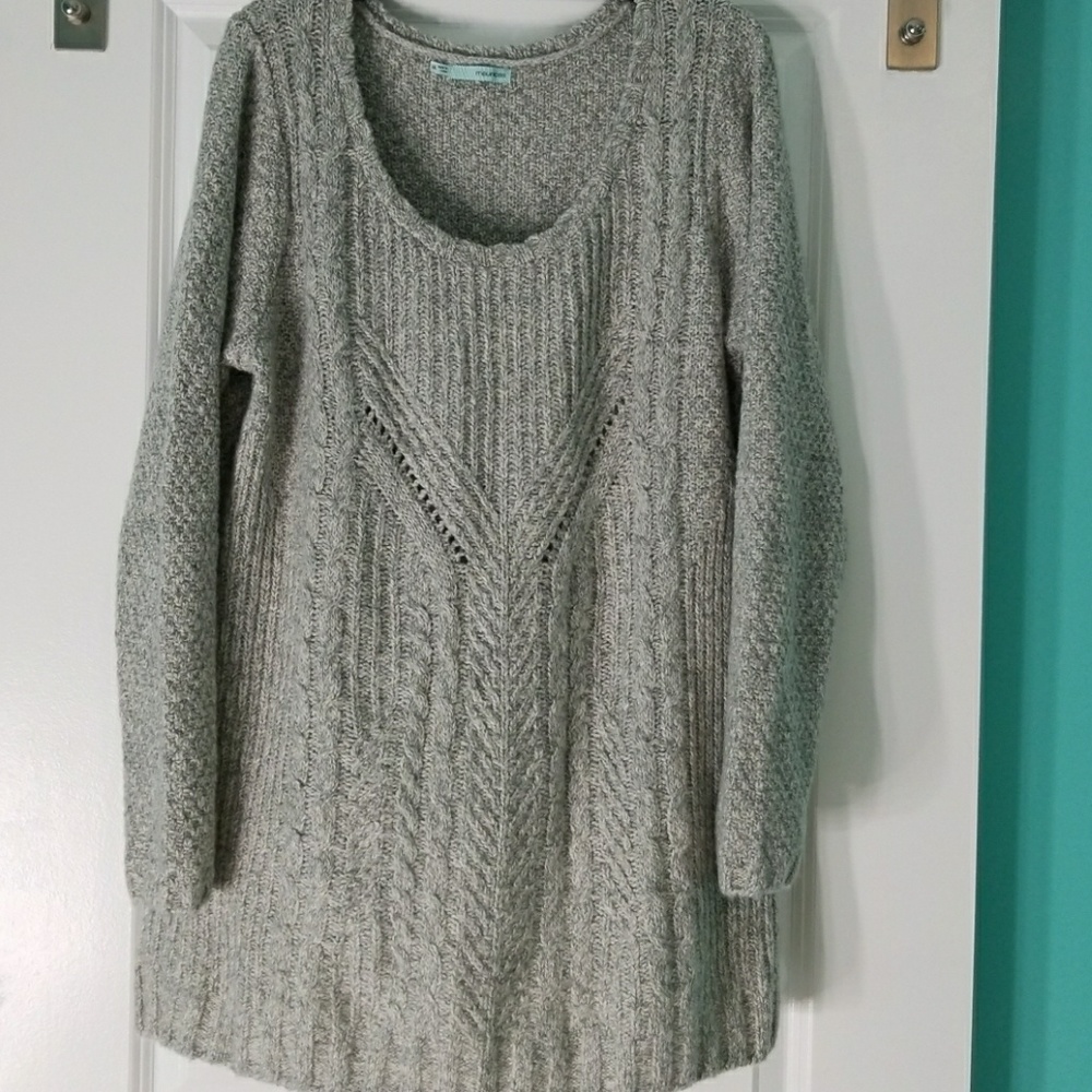 Maurices sweater